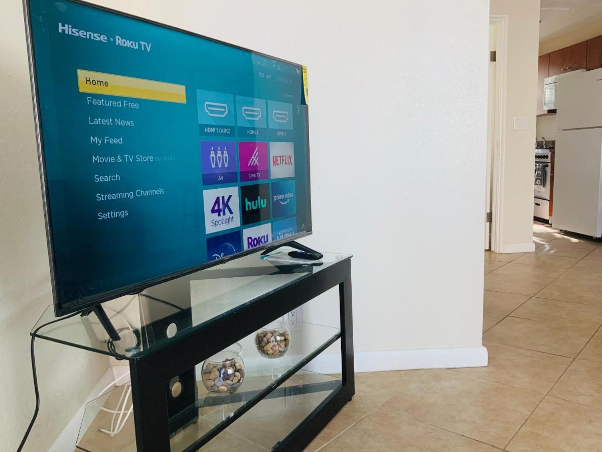 Hollywood Beach Apartments - Walk To The Beach المظهر الخارجي الصورة